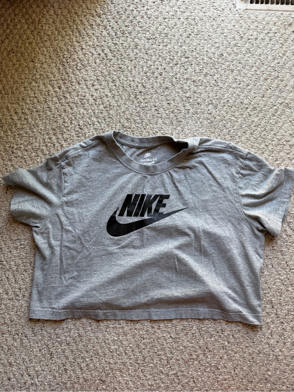 Nike Gray Crewneck Logo T-Shirt